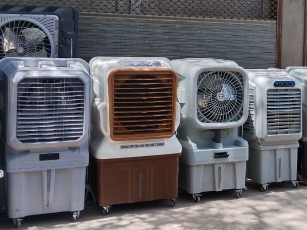 Plastic cooler